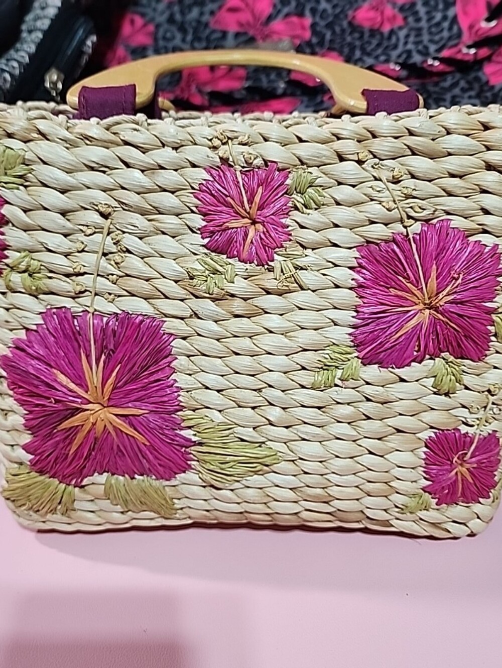 Faded Glory Vintage Woven Straw Floral Tote Bag With Wood Handles - Picture 9 of 10